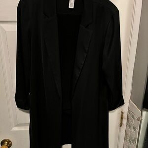 Joseph Ribkoff Classic Long Black Blazer-worn once